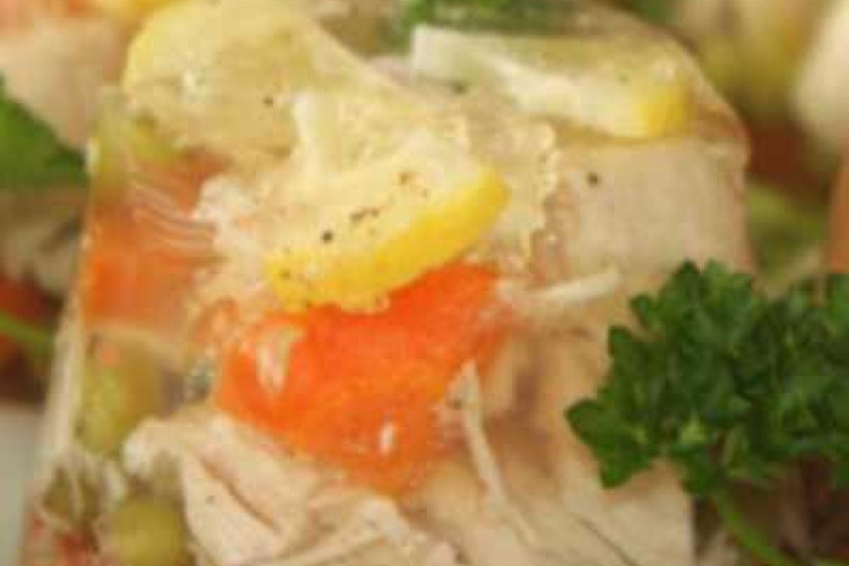 Заливное из курицы Заливное из курицы