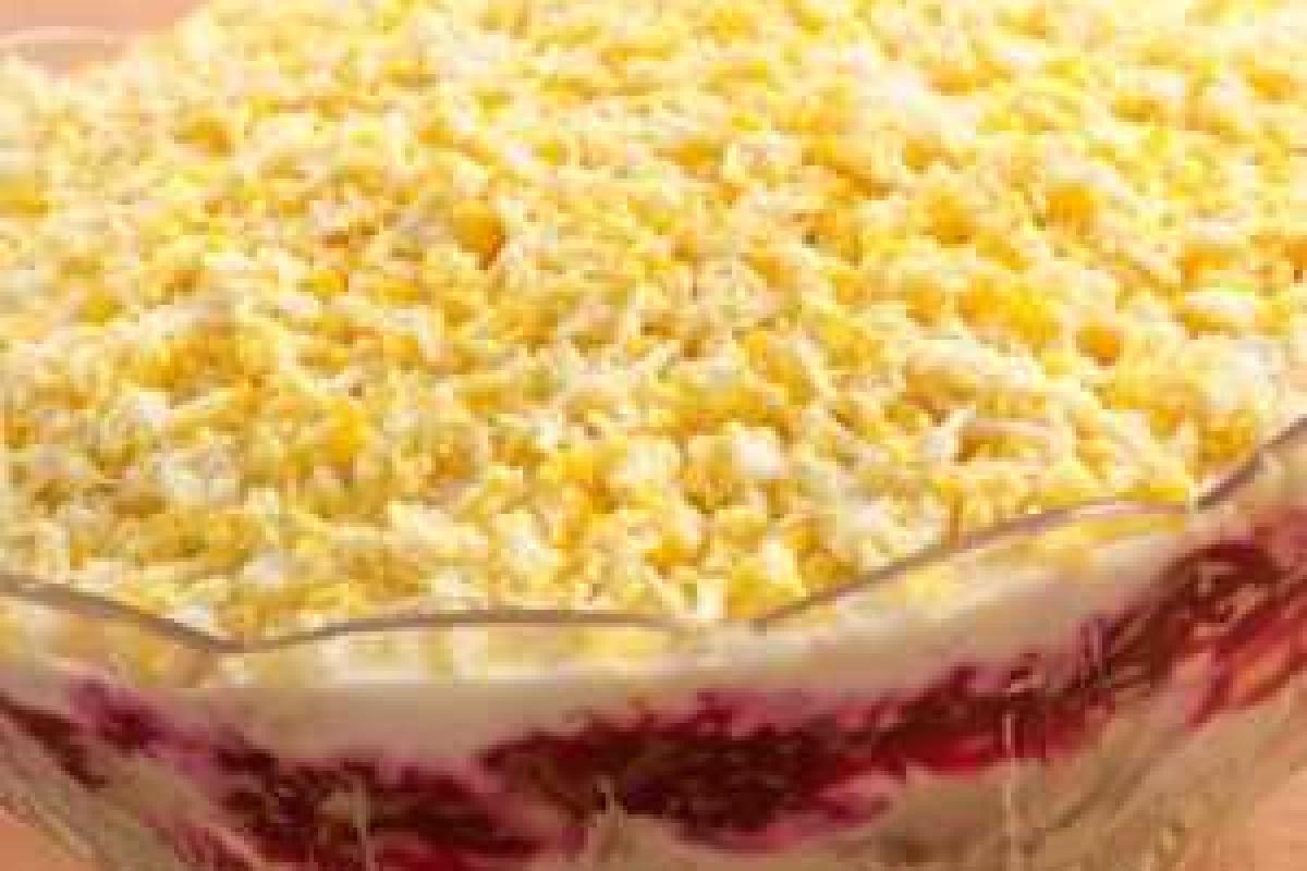 Картофельный салат со свеклой Картофельный салат со свеклой