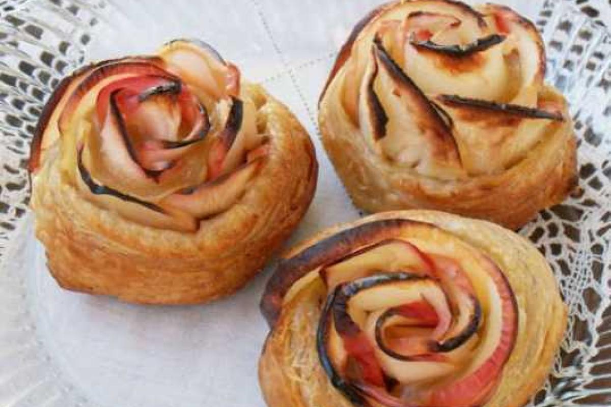 Вкусные розочки из слоеного теста Вкусные розочки из слоеного теста