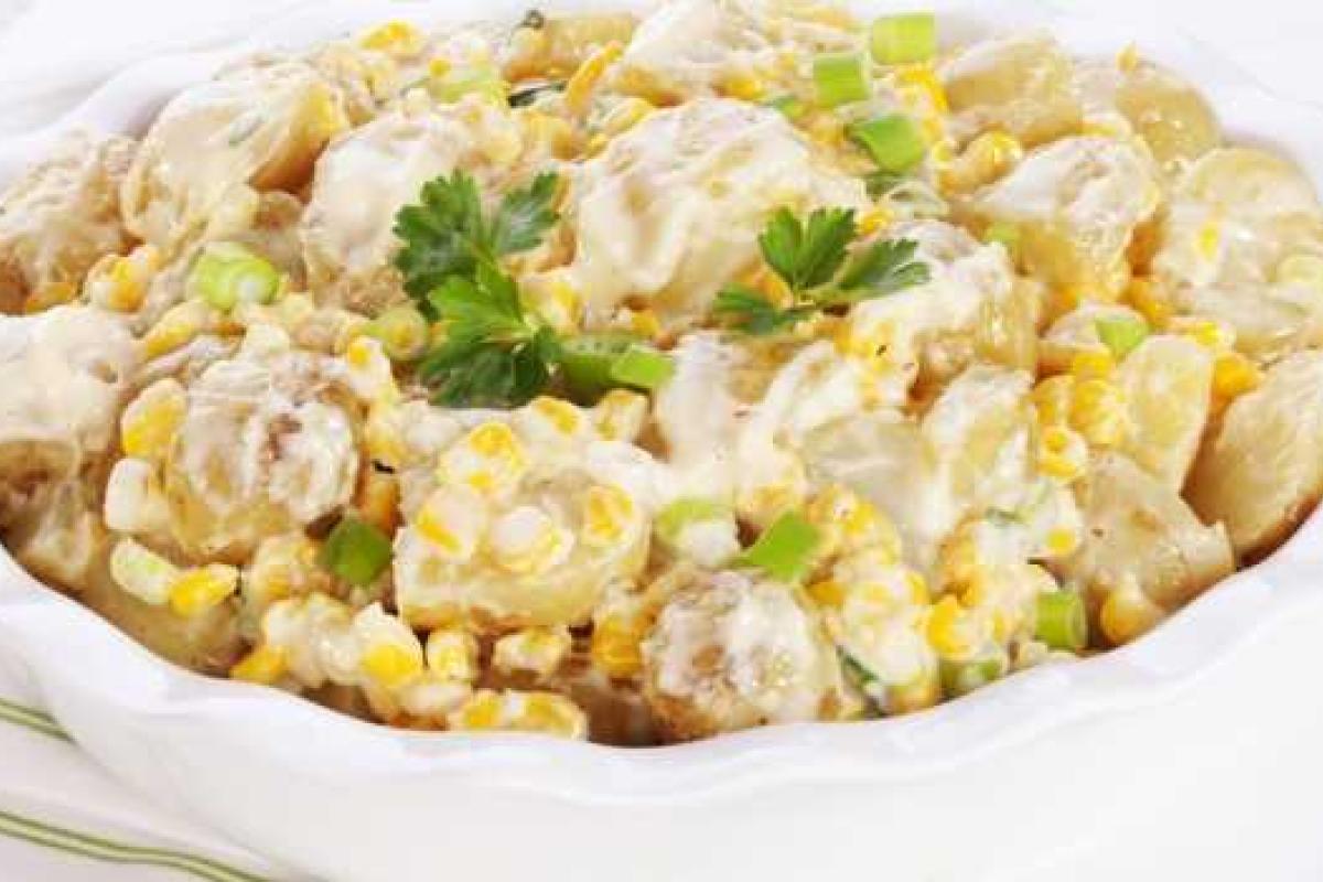 Картофельный салат с кукурузой