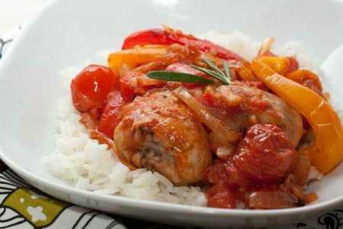 Курица запеченная с овощами Курица запеченная с овощами