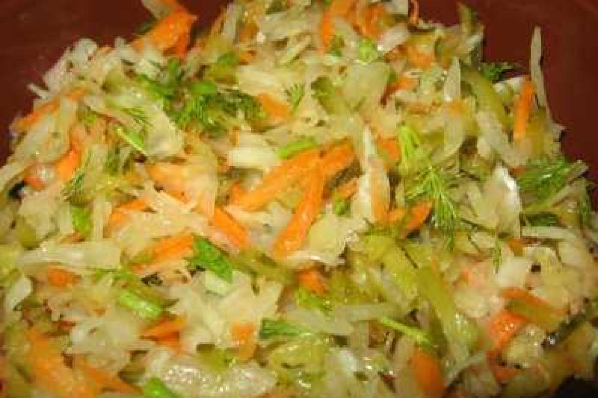 Салат из квашеной капусты Салат из квашеной капусты