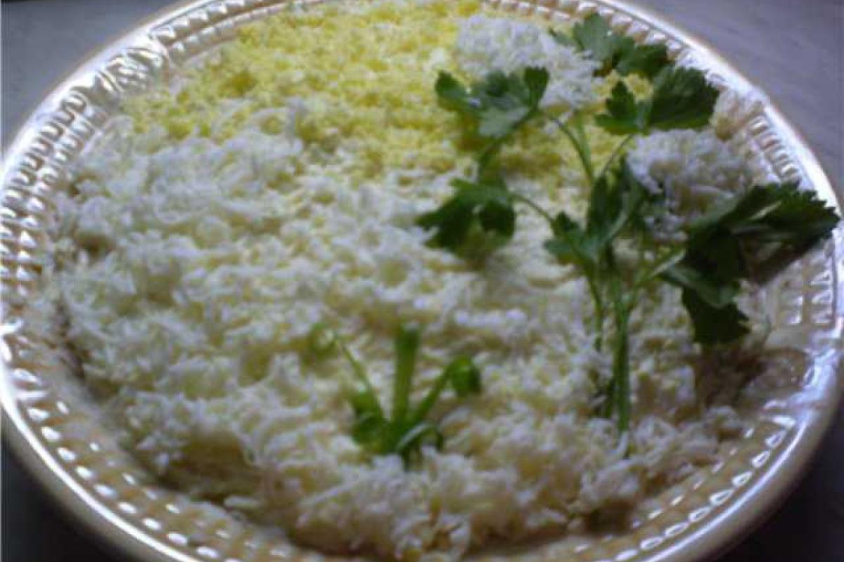 Салат с яйцом и луком Салат с яйцом и луком