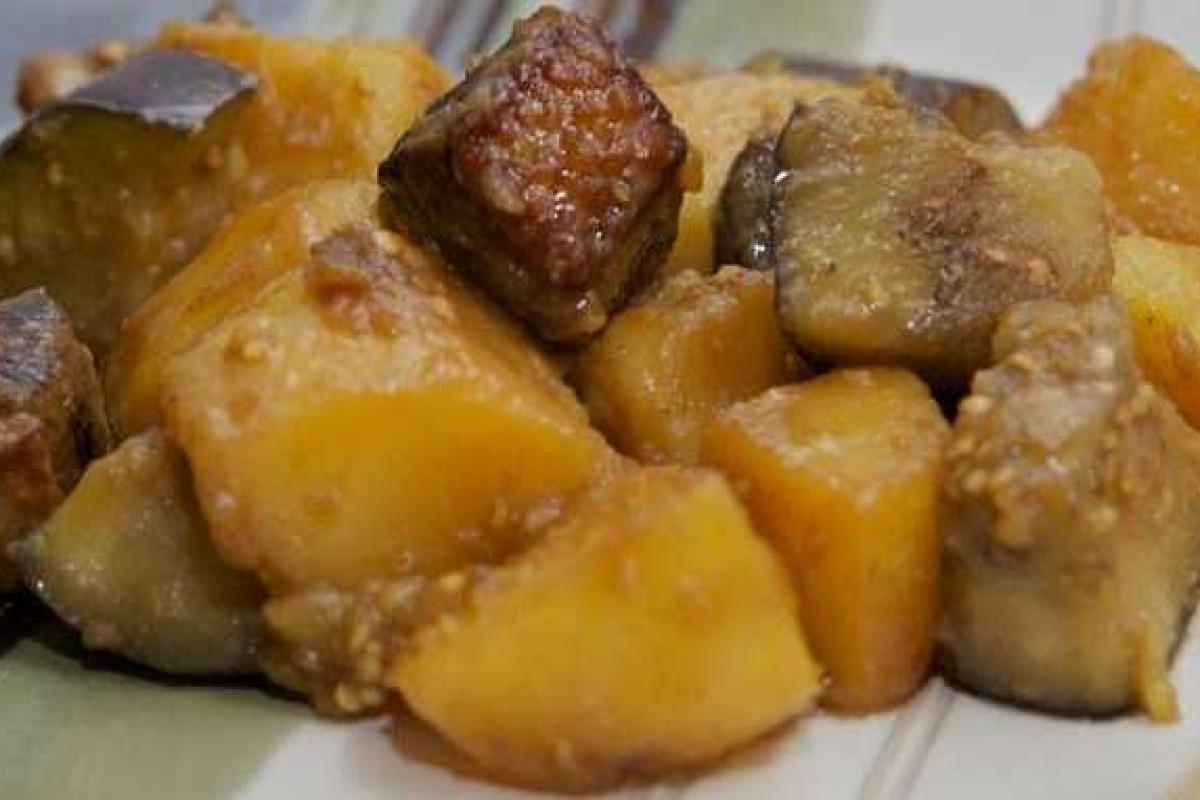 Новогодний стол: гарнир из картофеля и баклажанов Новогодний стол: гарнир из картофеля и баклажанов