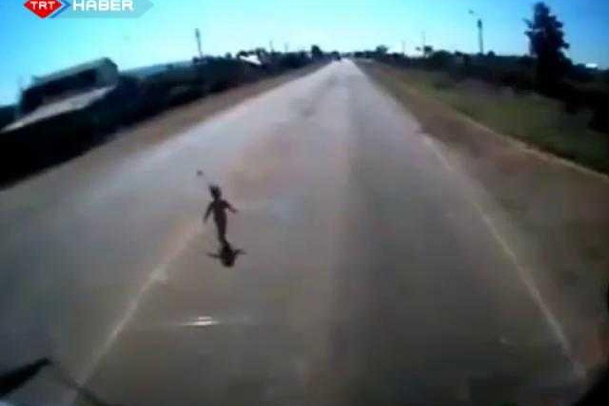 На Ровенщине участковый спас жизнь трехлетнему малышу