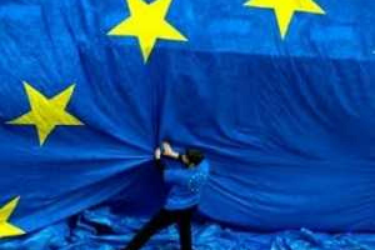Руководство ЕС плохо понимает украинские проблемы - французский политолог Руководство ЕС плохо понимает украинские проблемы - французский политолог
