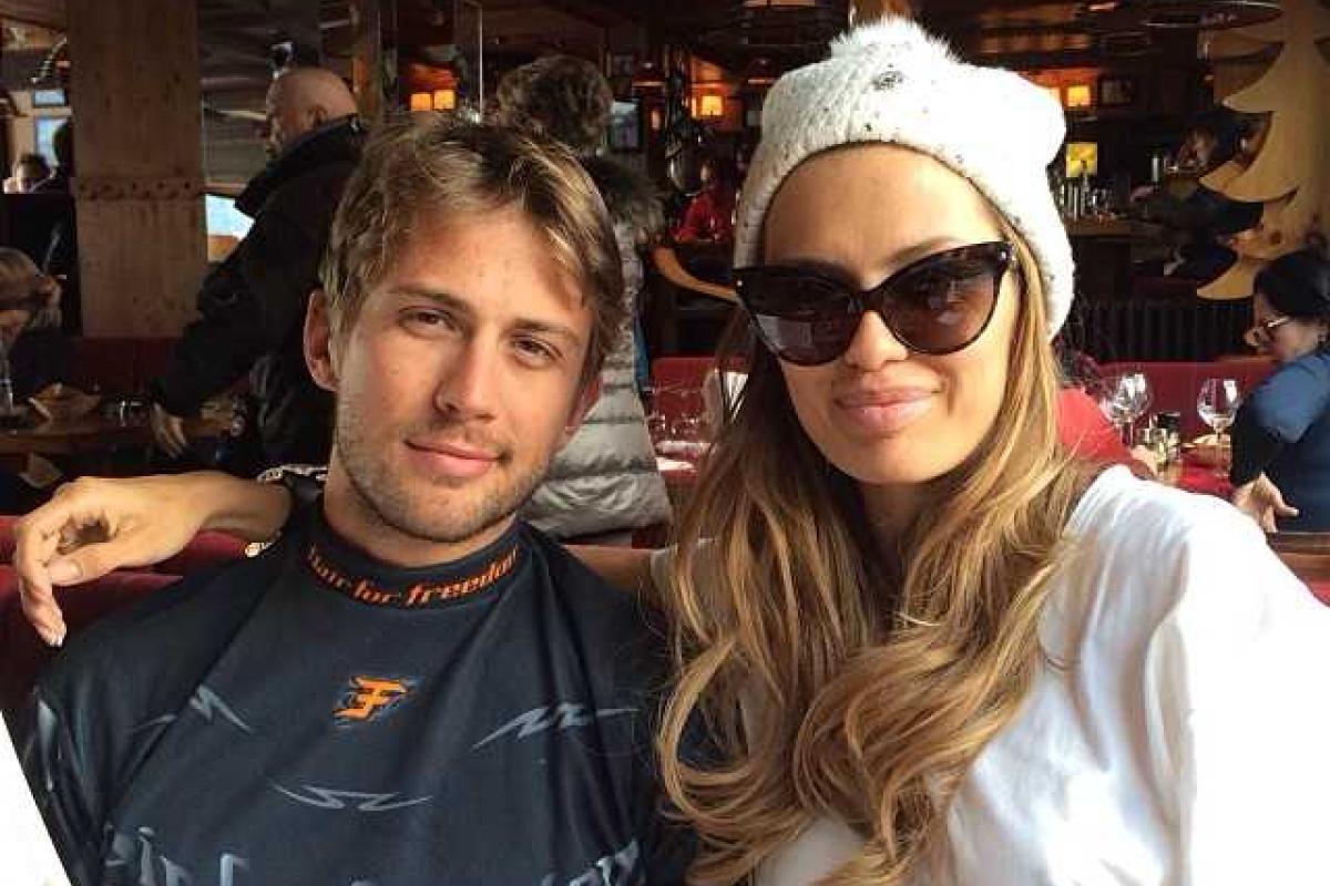 Боня отдохнула в отеле своего жениха в Куршавеле