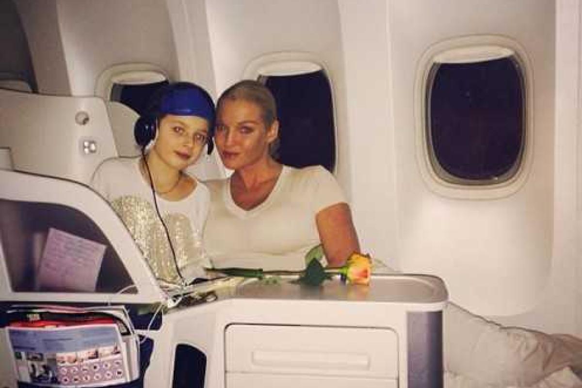 Волочкова отправилась с дочкой в Таиланд Волочкова отправилась с дочкой в Таиланд