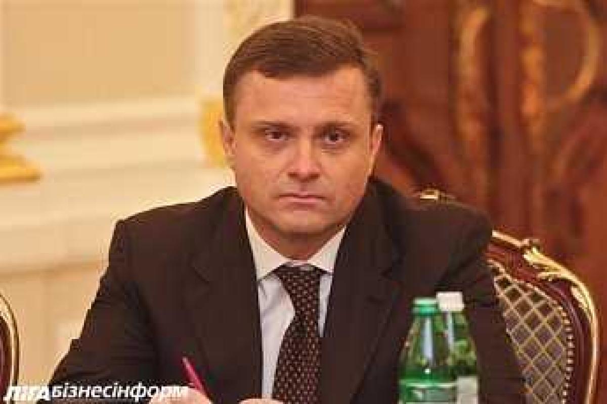 Янукович назначил Левочкина своим советником