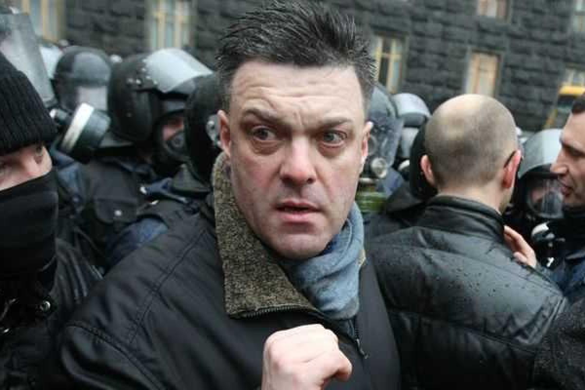 Олег Тягнибок: Янукович угрожал распустить Раду Олег Тягнибок: Янукович угрожал распустить Раду