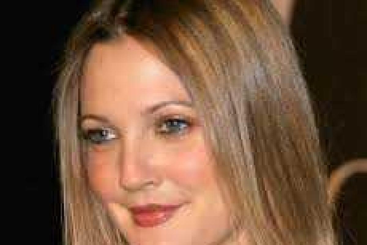 Дрю Бэрримор рассказала о главной проблеме всей ее жизни Дрю Бэрримор рассказала о главной проблеме всей ее жизни