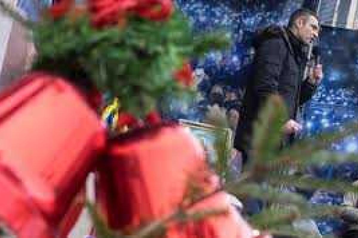 Кличко пожелал Украине возрождения, а Януковичу остаться на выселках истории