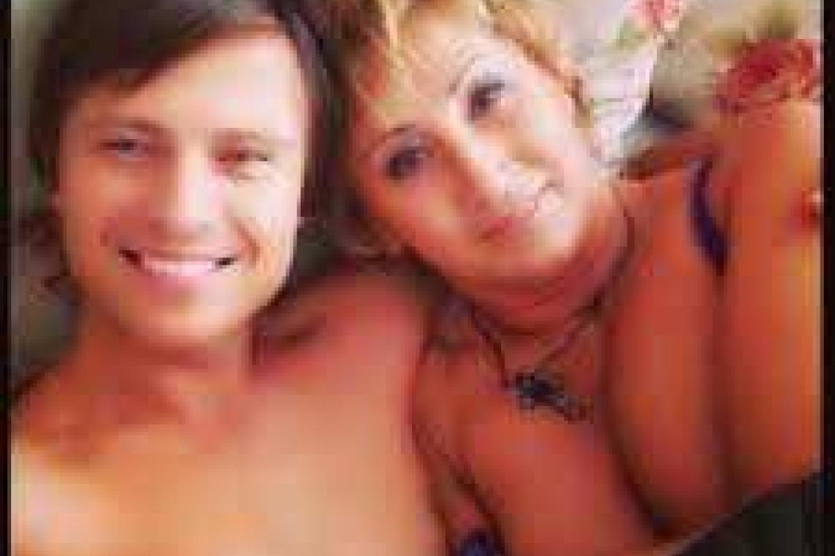 Жена Шаляпина превратилась в ведьму, танцующую стриптиз Жена Шаляпина превратилась в ведьму, танцующую стриптиз