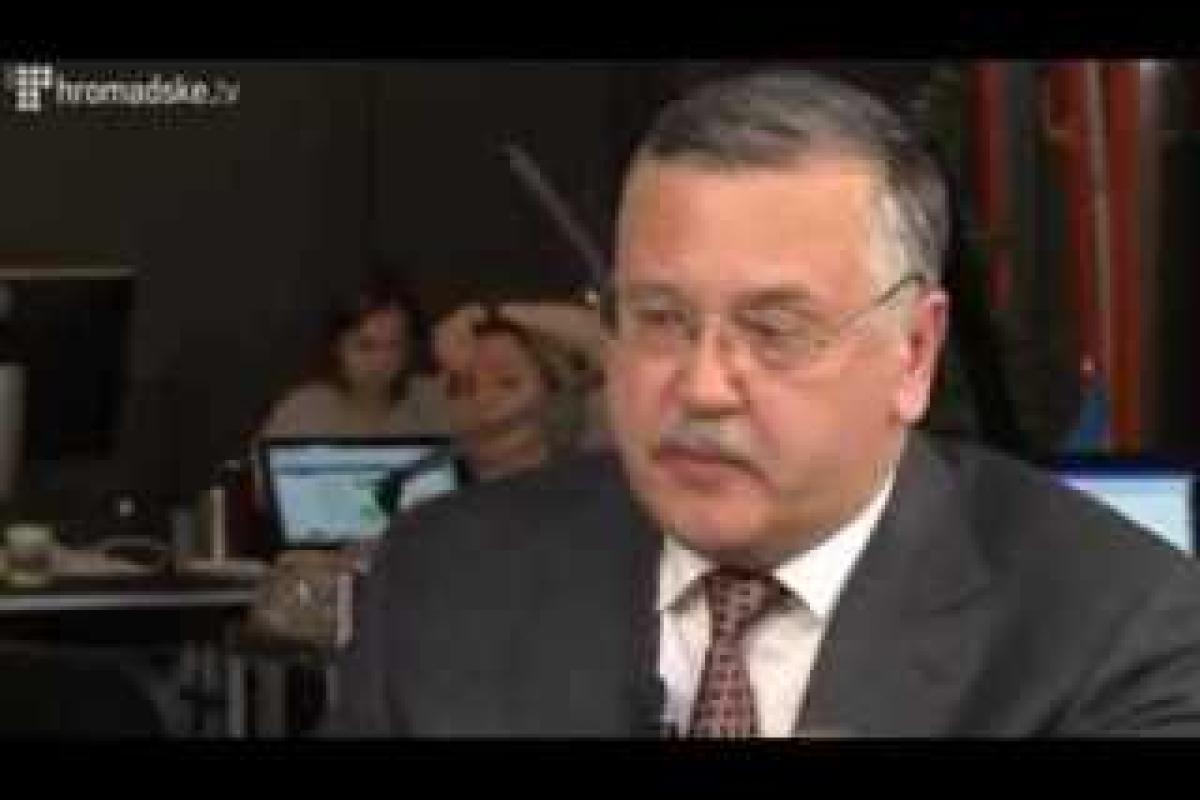 Видео: Гриценко заявил, что люди Яценюка контролировали переговоры "Беркута" в ночь разгона студентов Видео: Гриценко заявил, что люди Яценюка контролировали переговоры "Беркута" в ночь разгона студентов