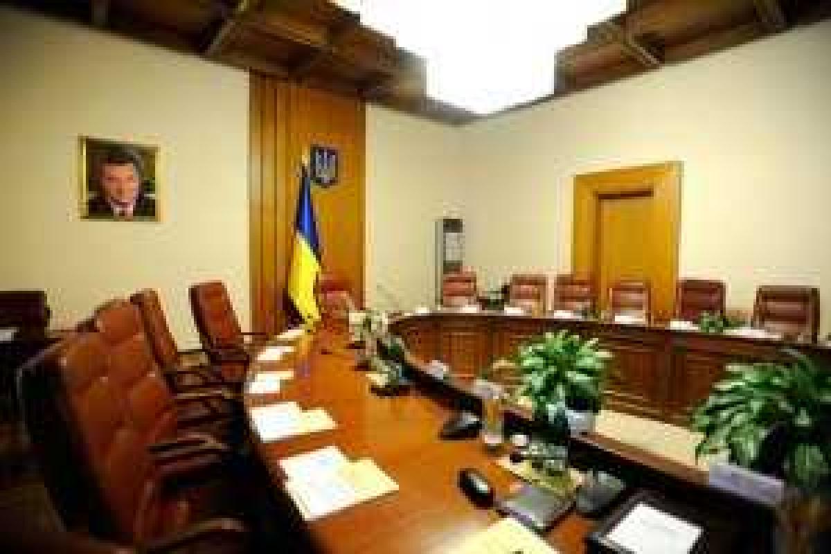 На кресло премьера претендуют три кандидата 