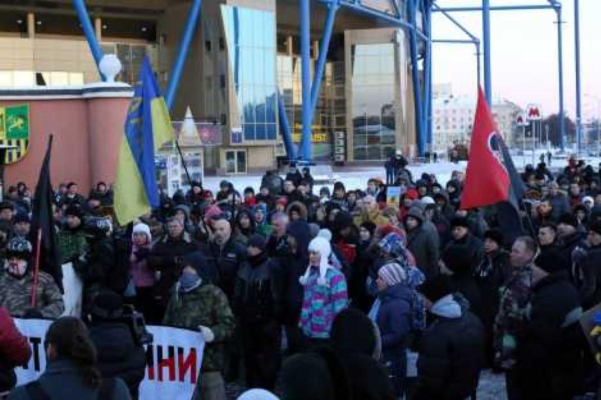 В Харькове активисты провели шествие против «легализации титушек»