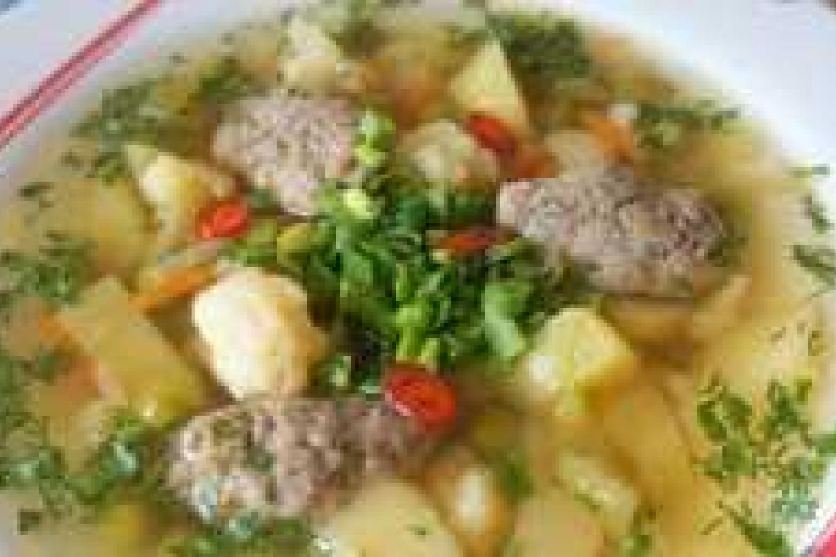 Суп с кнелями из куриной печенки Суп с кнелями из куриной печенки