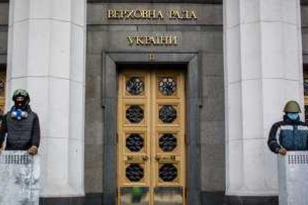 "Правый сектор" действует на руку России - Турчинов "Правый сектор" действует на руку России - Турчинов