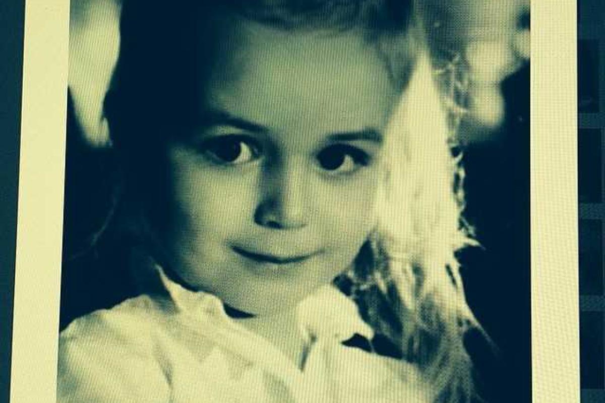 Гагарина показала милое фото родом из детства