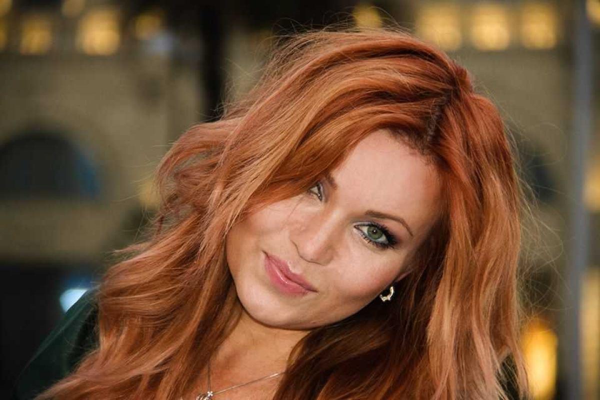 Певица Lilu записала обращение к крымчанам: В России живут бедно