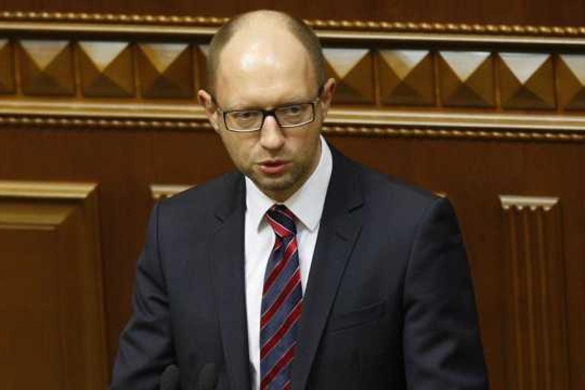 Яценюк публично призвал Медведева сесть за стол переговоров Яценюк публично призвал Медведева сесть за стол переговоров