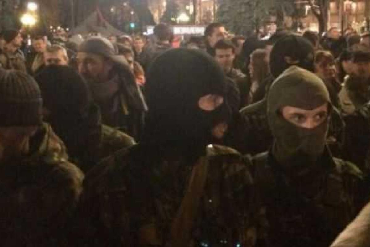 "Правый сектор" обещает сегодня мирную акцию под Верховной Радой "Правый сектор" обещает сегодня мирную акцию под Верховной Радой