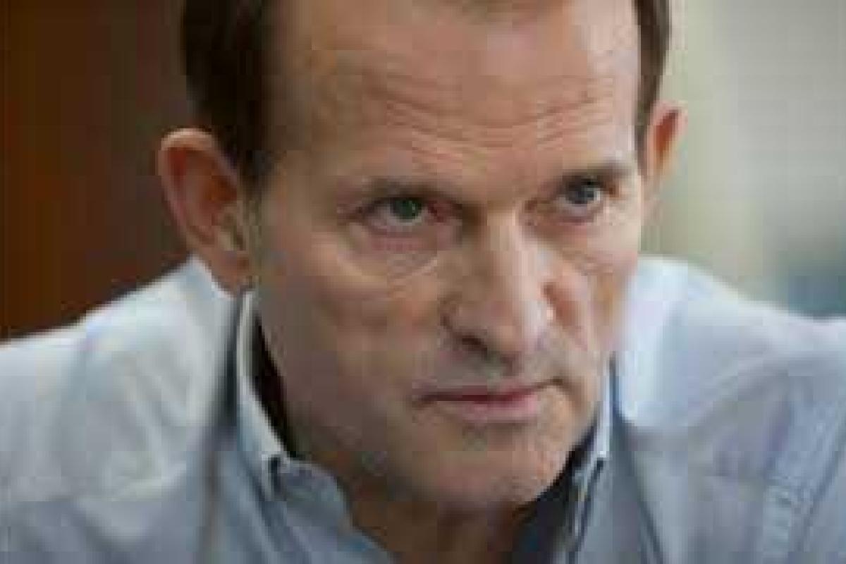 Янукович должен вернуться…чтобы предстать перед судом, - Медведчук Янукович должен вернуться…чтобы предстать перед судом, - Медведчук