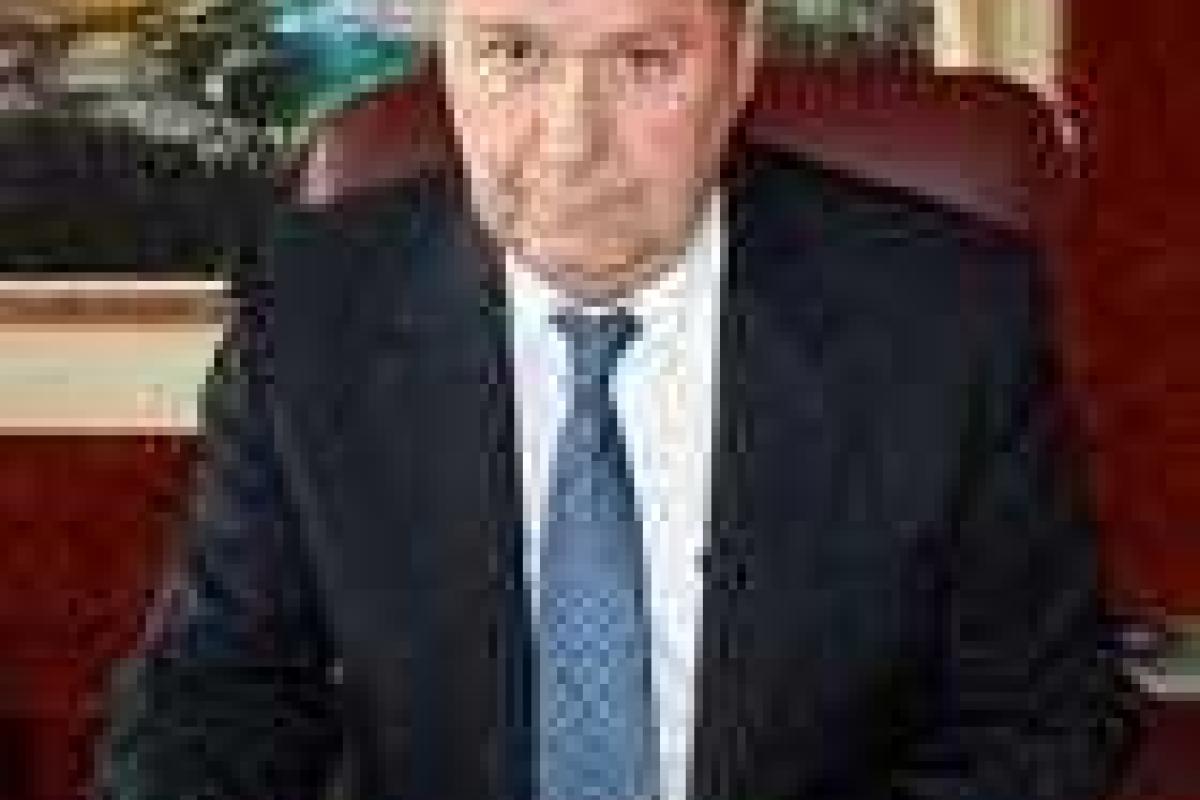 Президент Федерации футбола Украины сократил "неугодных" работников Президент Федерации футбола Украины сократил "неугодных" работников