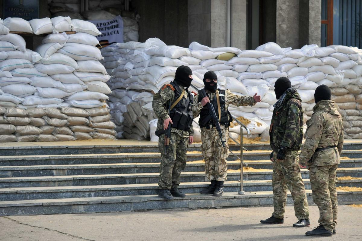 Столкновения в городах восточной Украины: В Славянске сепаратисты открыли "сезон охоты" на украиноязычных   Столкновения в городах восточной Украины: В Славянске сепаратисты открыли "сезон охоты" на украиноязычных