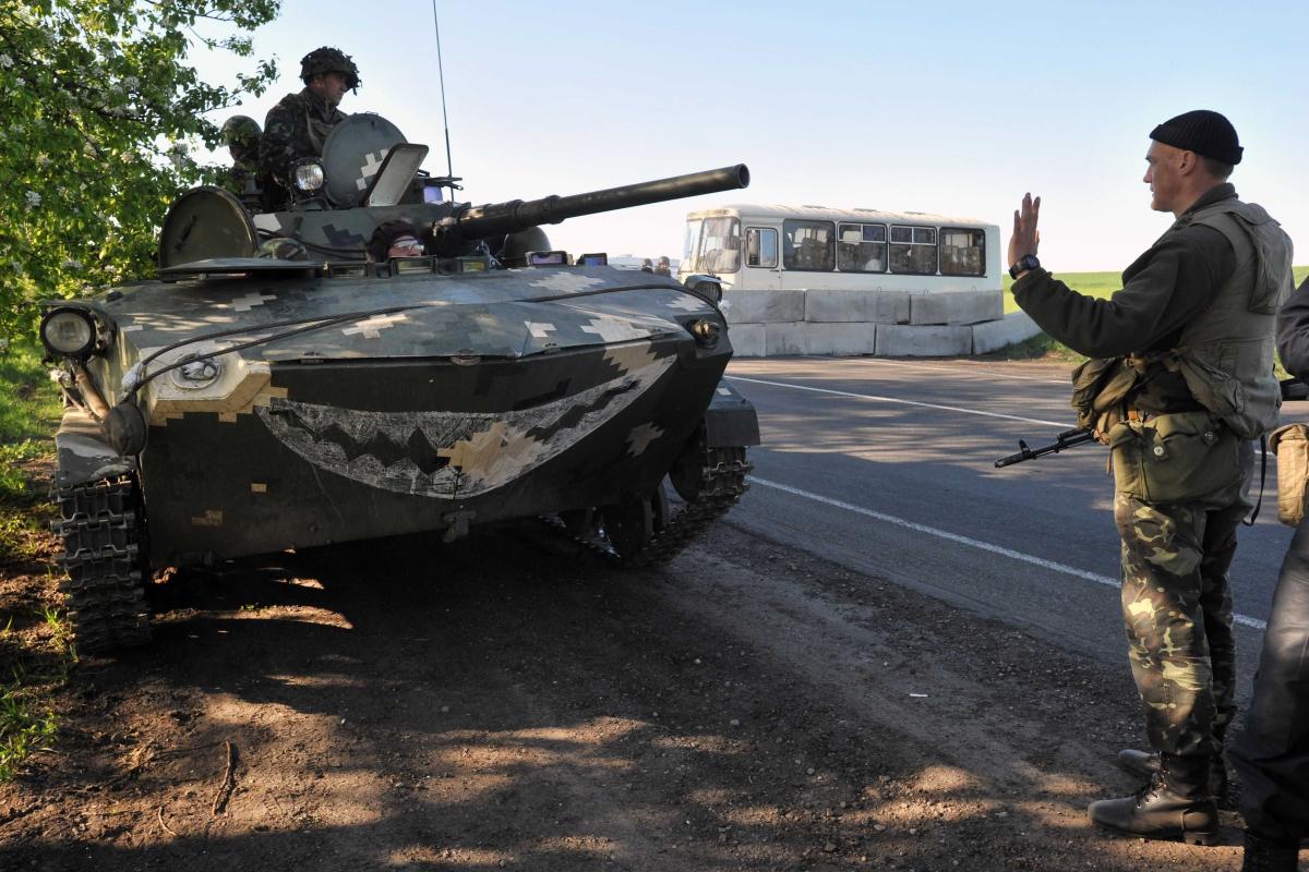 Ситуация на Востоке: Сепаратисты отказались отпустить заложников 