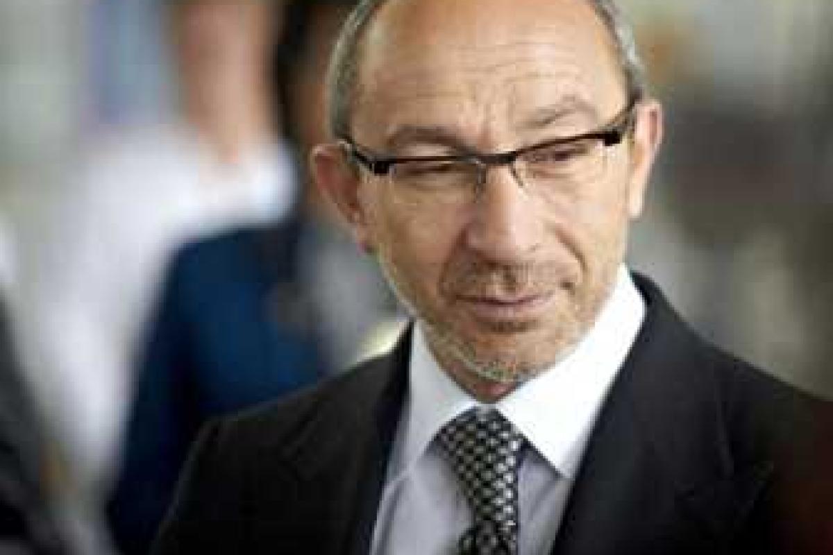 Геннадий Кернес доставлен в городскую больницу с огнестрельным ранением Геннадий Кернес доставлен в городскую больницу с огнестрельным ранением