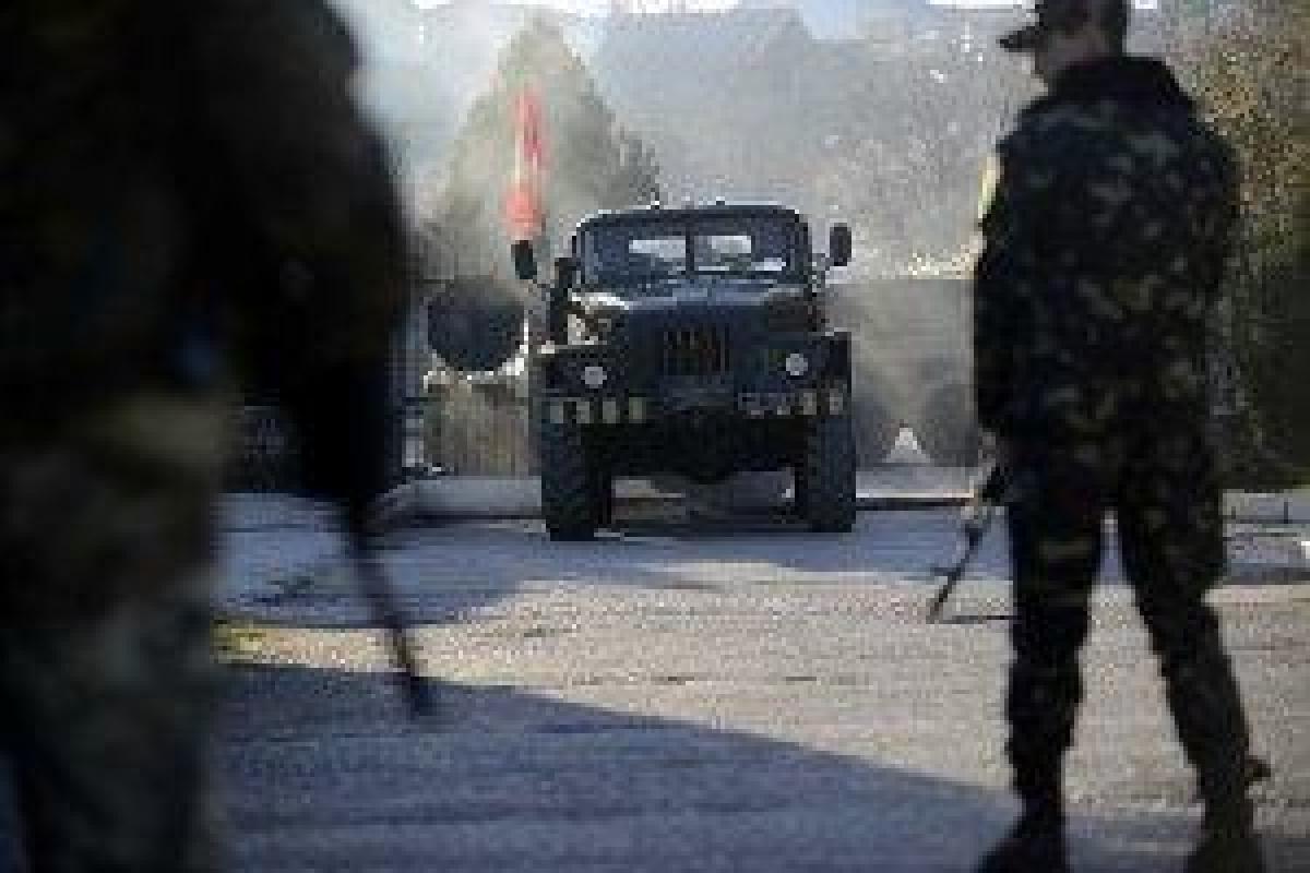 В Украину бесконтрольно прибывают российские военные в гражданском В Украину бесконтрольно прибывают российские военные в гражданском