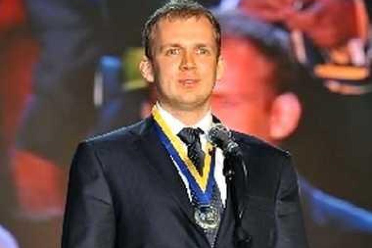 Курченко: Мы не допустим исчезновения любимого клуба Курченко: Мы не допустим исчезновения любимого клуба