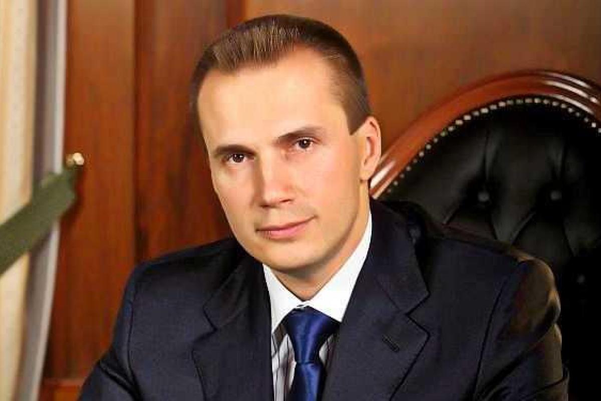 СБУ объявила в розыск старшего сына Виктора Януковича СБУ объявила в розыск старшего сына Виктора Януковича