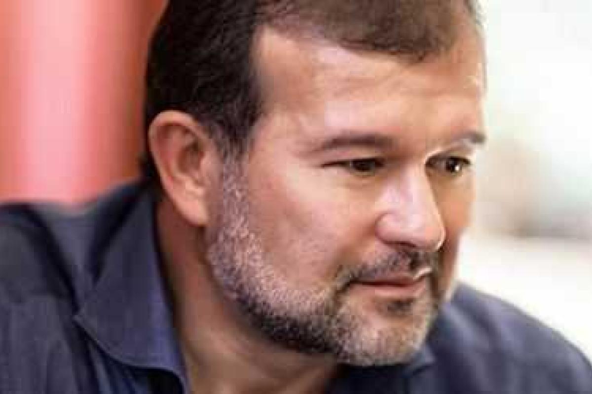 Все, что ждет крымчан - это портрет вождя на пустом холодильнике - Балога Все, что ждет крымчан - это портрет вождя на пустом холодильнике - Балога