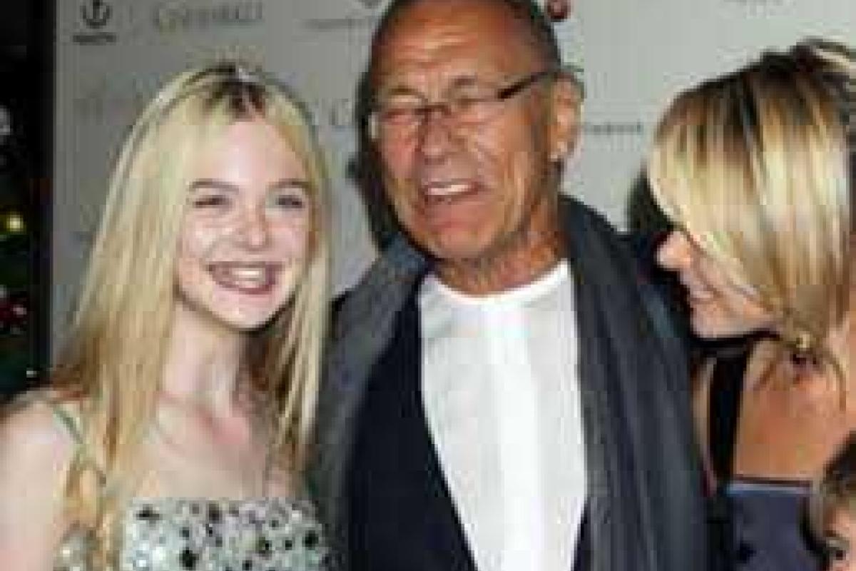 Дочь Кончаловского и Высоцкой начала произносить отдельные слова Дочь Кончаловского и Высоцкой начала произносить отдельные слова