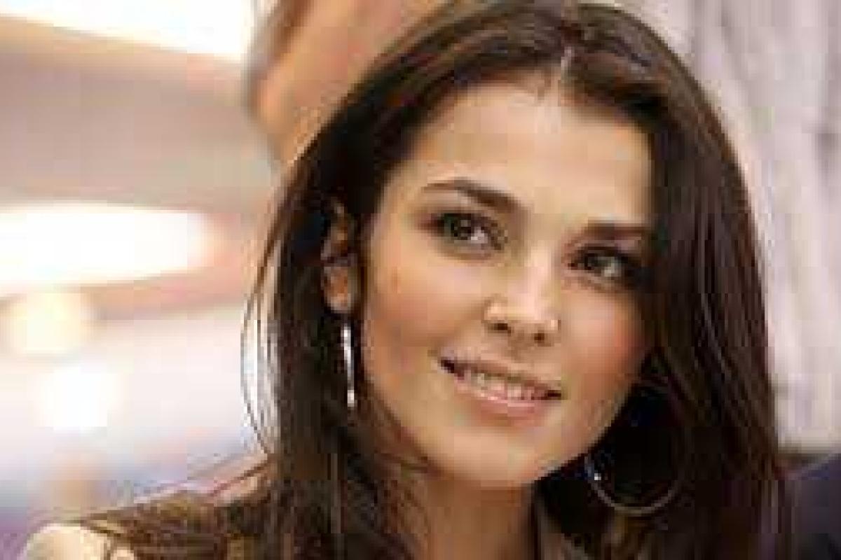 Сати Казанова открыла школу невест Сати Казанова открыла школу невест