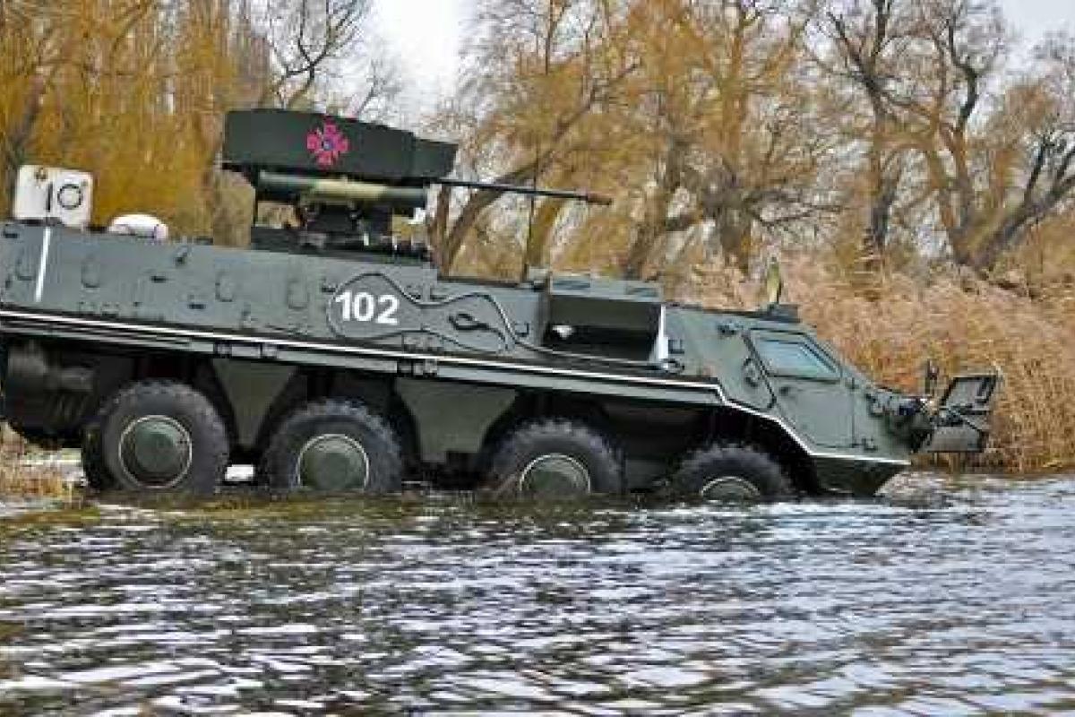В Рубежном подорвали мост, расстреляли автобус, в магазинах панически скупают продукты В Рубежном подорвали мост, расстреляли автобус, в магазинах панически скупают продукты