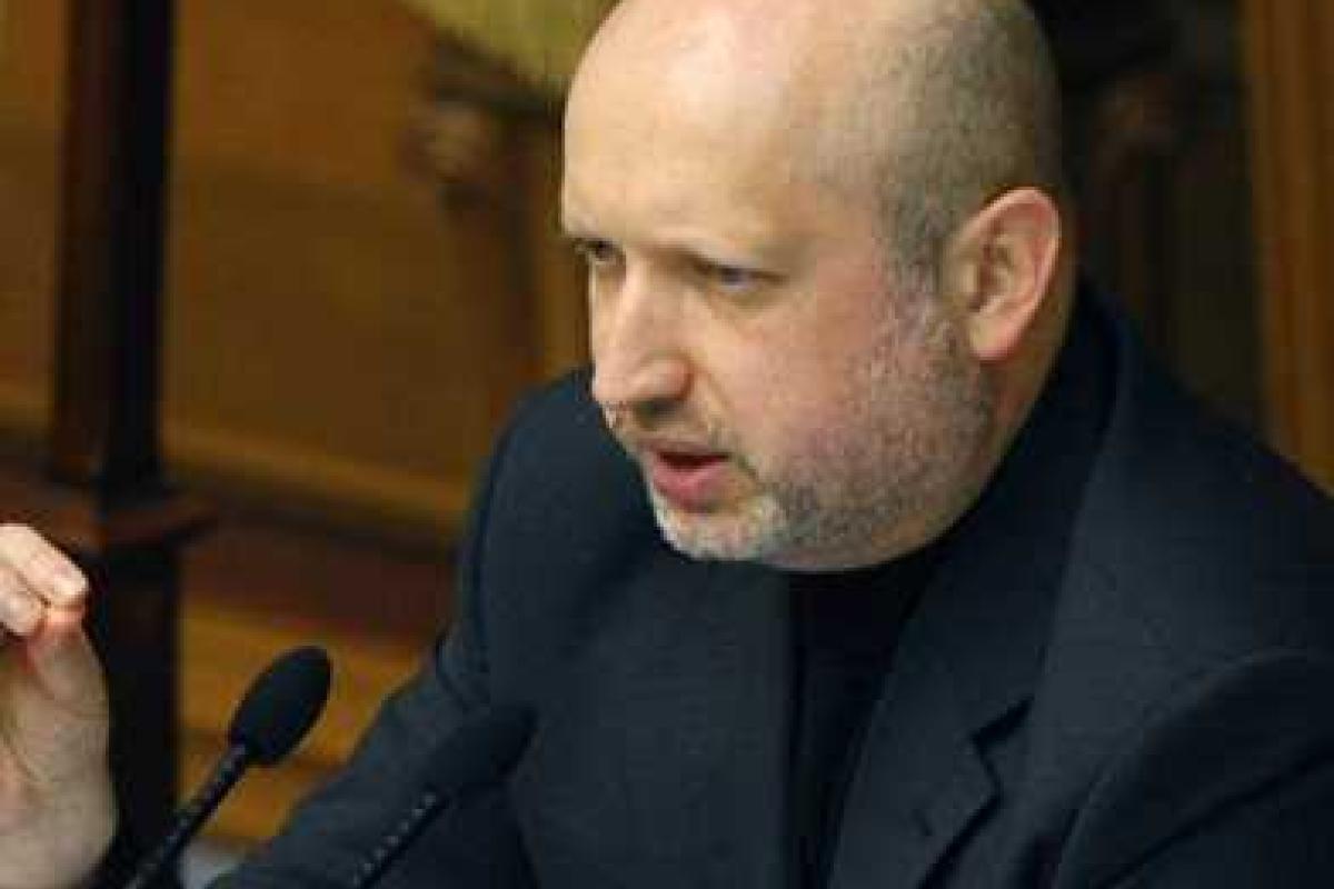 Турчинов: Подразделения милиции на востоке полностью сотрудничают с террористами Турчинов: Подразделения милиции на востоке полностью сотрудничают с террористами