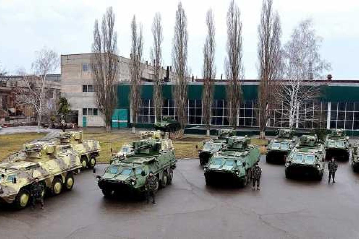 Кабмин закупит 22 БТР на 100 млн гривен 