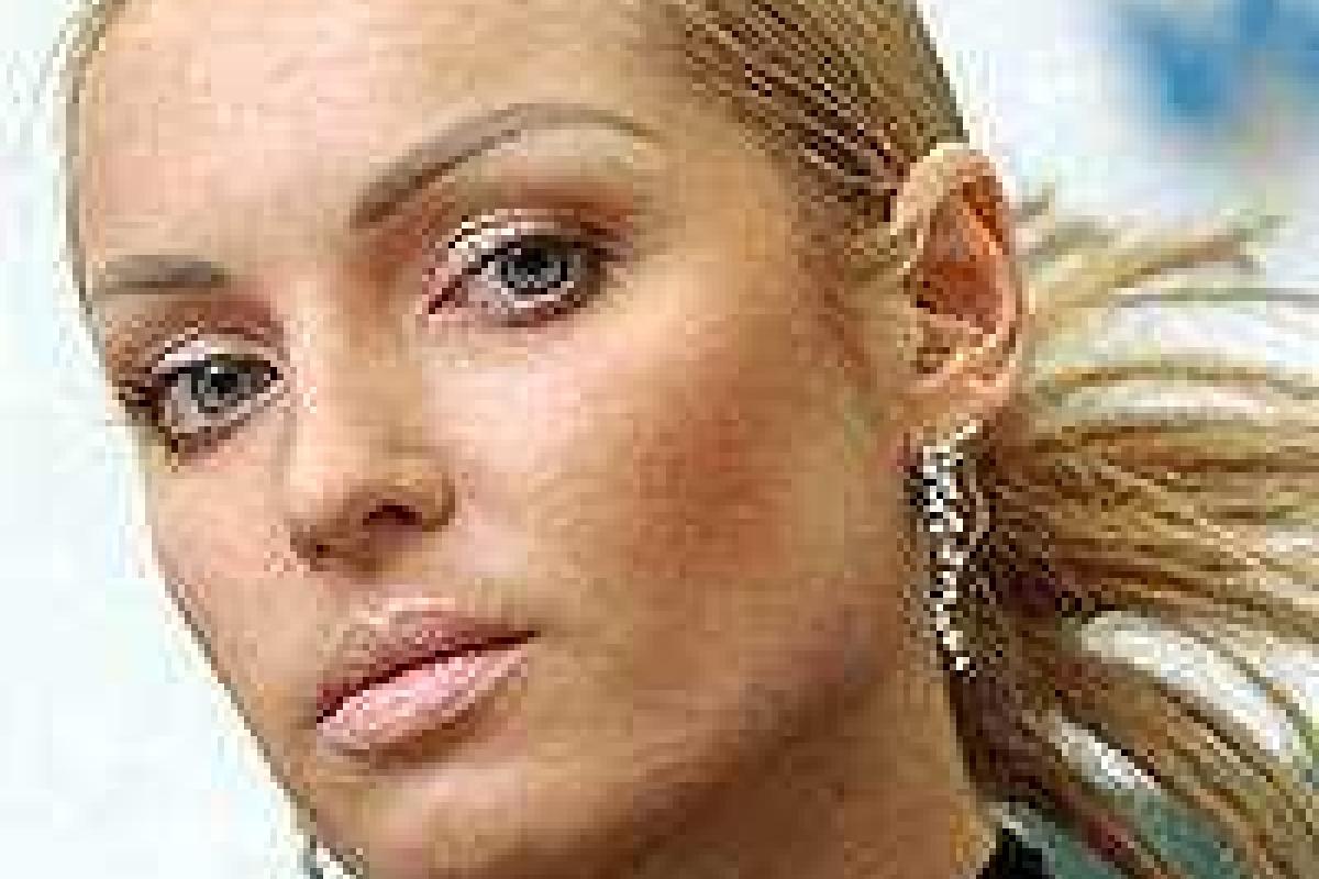 Волочкову вызвали на допрос из-за обвинений в проституции 