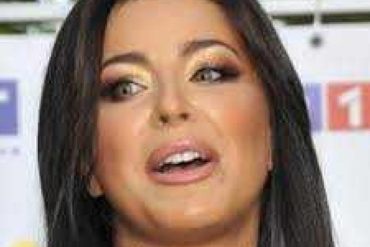 Названы самые популярные звезды в интернете Названы самые популярные звезды в интернете