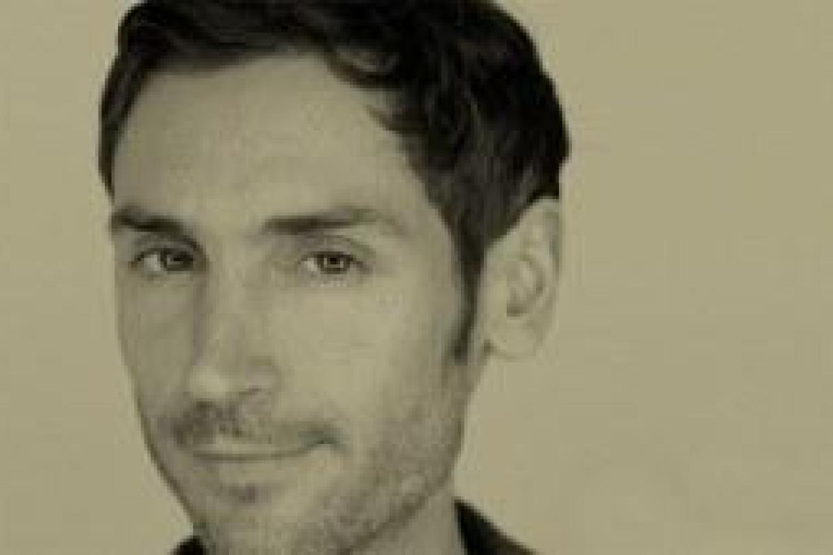 Оскороносный режиссер покончил жизнь самоубийством Оскороносный режиссер покончил жизнь самоубийством