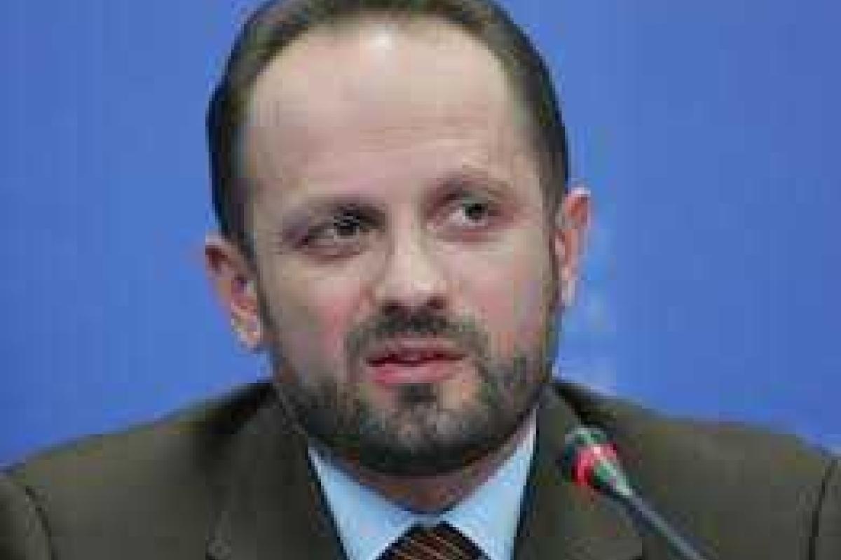 Разрешить ситуацию на востоке поможет диалог или всеукраинский референдум - Бессмертный Разрешить ситуацию на востоке поможет диалог или всеукраинский референдум - Бессмертный