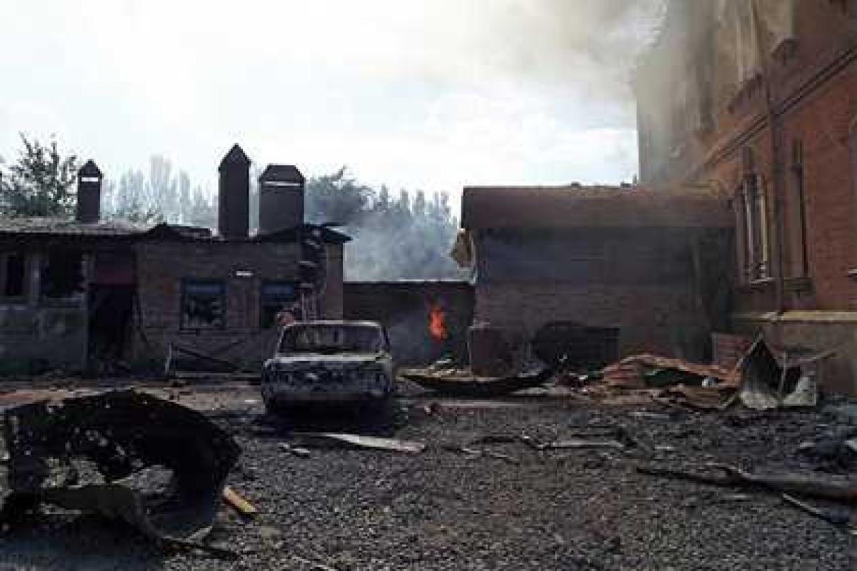 При обстреле Славянска снаряд попал в больницу