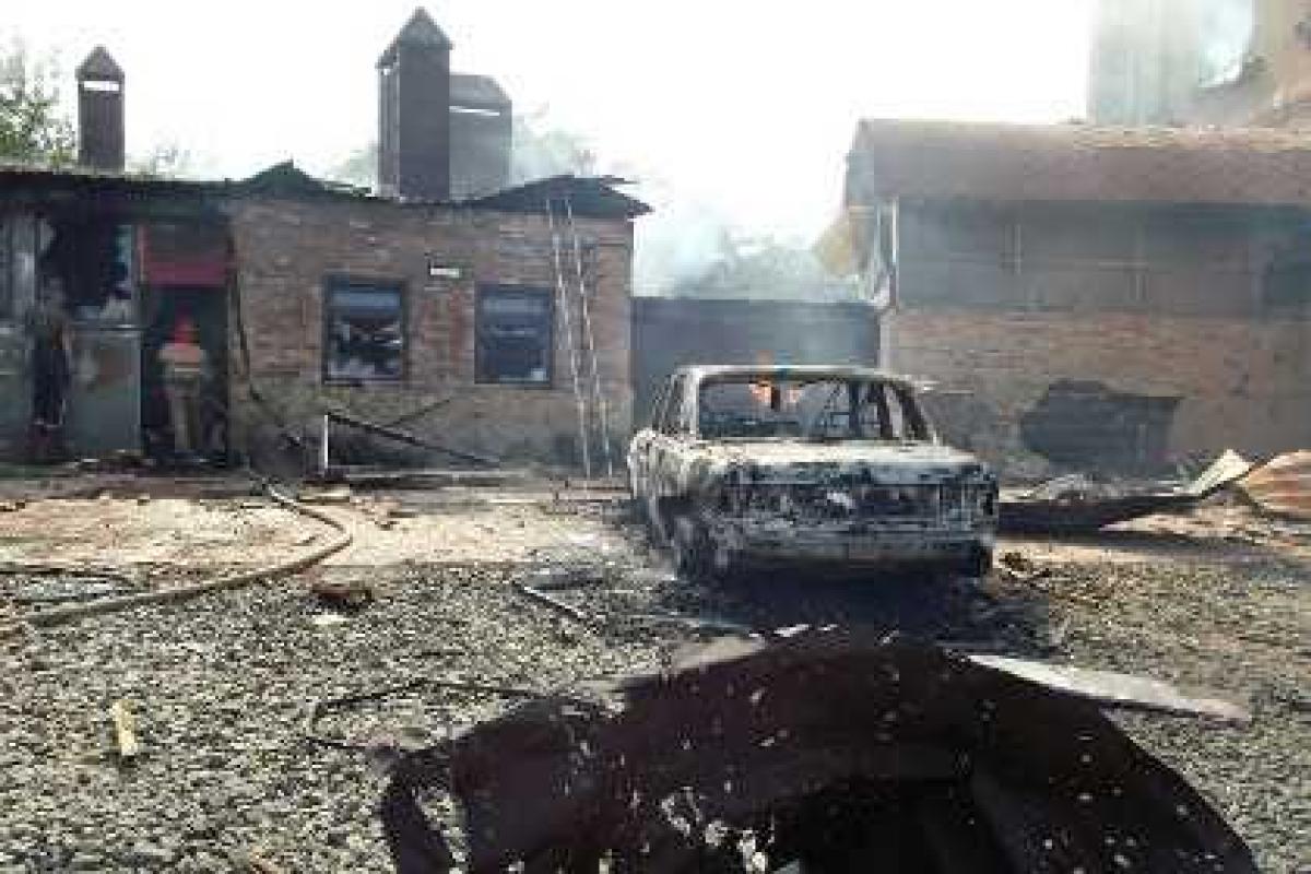 Ополчение заявило об обстреле Славянска зажигательными снарядами