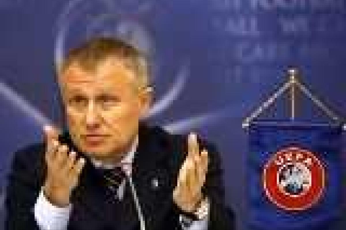 Г.Суркис засудил пассивную позиции ФФУ по поводу будущего приема команд Крыма в РФС Г.Суркис засудил пассивную позиции ФФУ по поводу будущего приема команд Крыма в РФС
