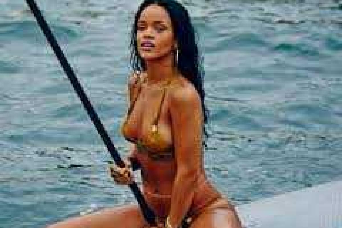 Популярной певице и актрисе угрожает бездомный Популярной певице и актрисе угрожает бездомный