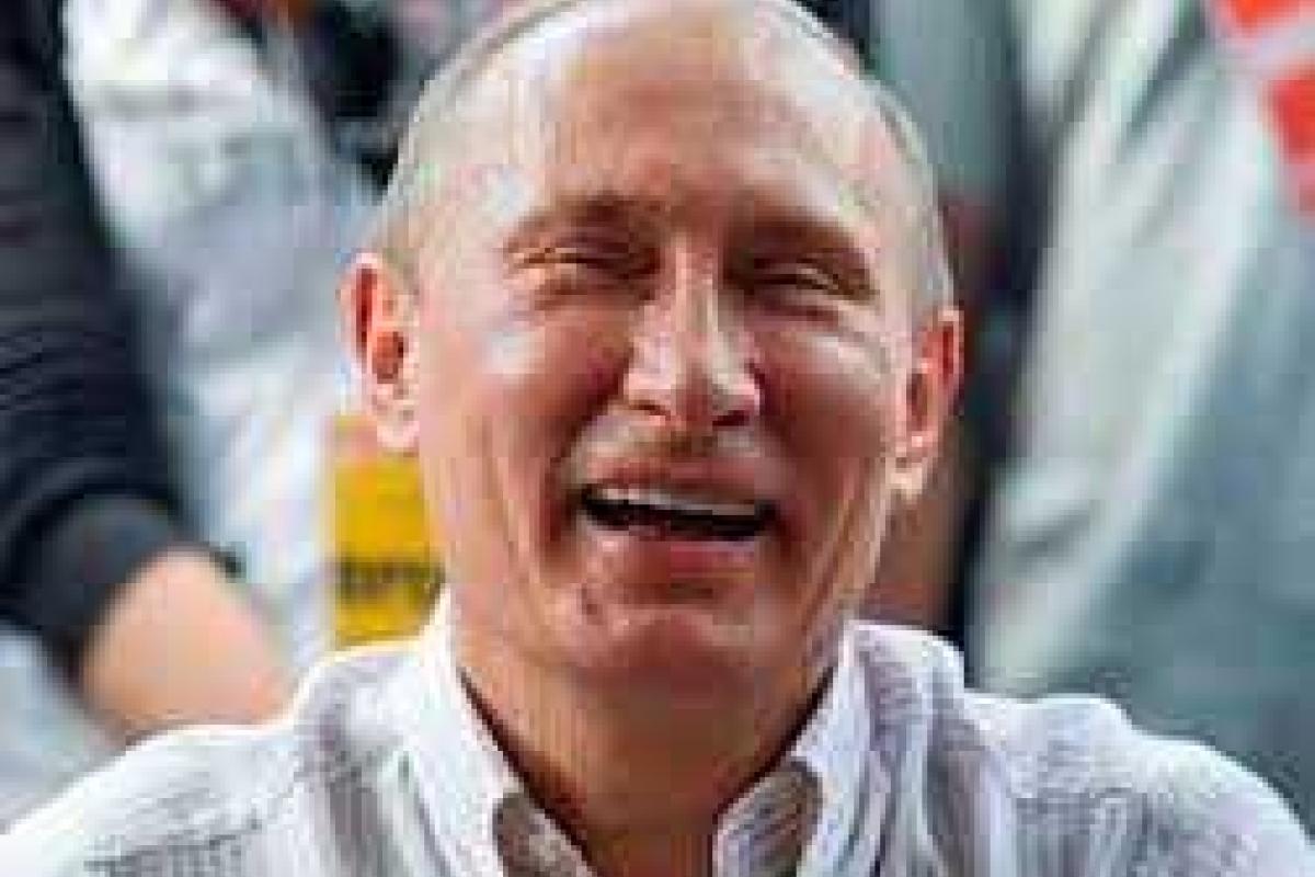 Британские юристы будут судится с Путиным Британские юристы будут судится с Путиным