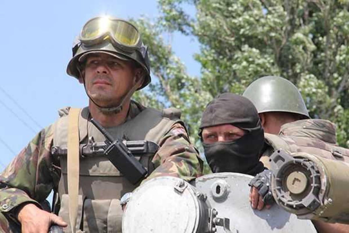 Порошенко повысил предельный возраст военнослужащих в запасе